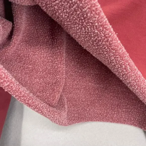 John Galt Cropped Sweatshirt Womens Md Red Brandy Melville Boston Preppy Casual - Picture 9 of 10